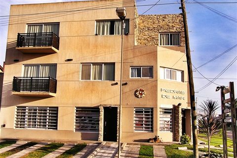 Edificio de tres plantas
